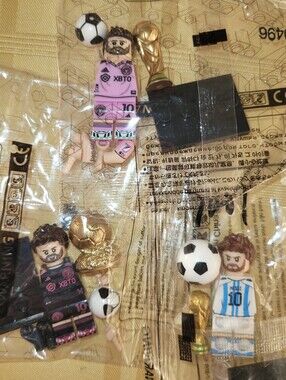 3 New Messi Soccer minifigure set